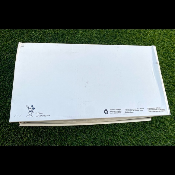 Kith x Disney x Converse Chuck 70 High Top "Mickey Mouse Fur" Black Red Sherpa - Picture 11 of 11